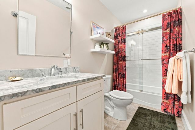 602 Main Street 2, Woburn, MA 01801