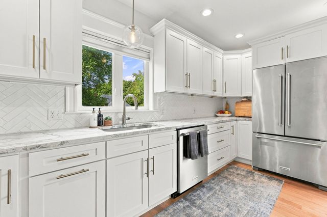 602 Main Street 2, Woburn, MA 01801