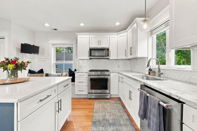 602 Main Street 2, Woburn, MA 01801