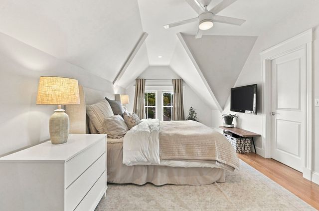 602 Main Street 2, Woburn, MA 01801