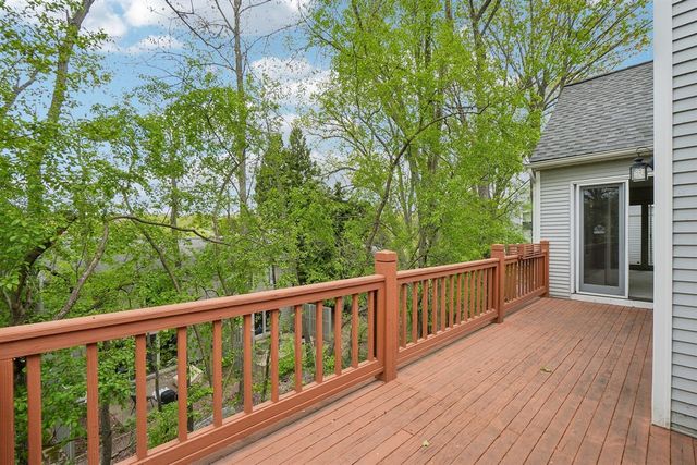 558 Heritage Drive, Ann Arbor, MI 48105
