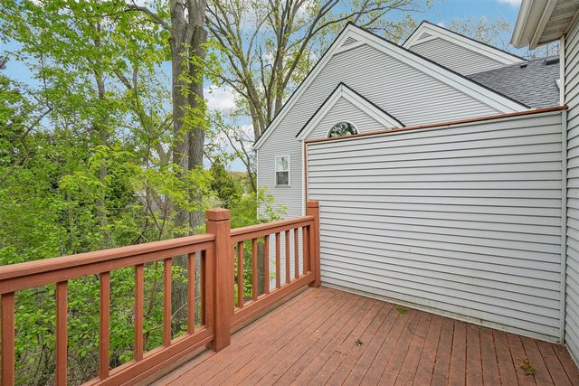 558 Heritage Drive, Ann Arbor, MI 48105
