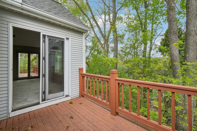 558 Heritage Drive, Ann Arbor, MI 48105