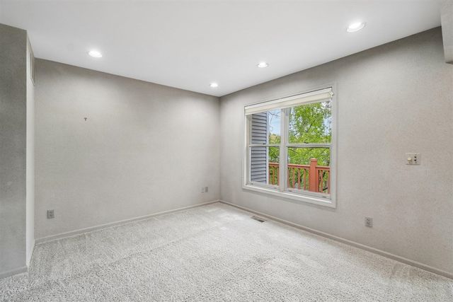 558 Heritage Drive, Ann Arbor, MI 48105