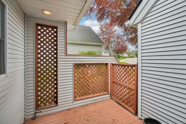 558 Heritage Drive, Ann Arbor, MI 48105