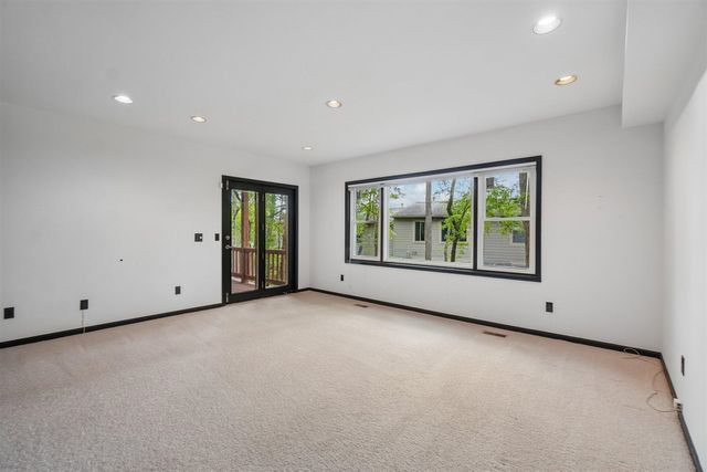 558 Heritage Drive, Ann Arbor, MI 48105