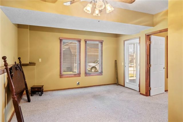 905 Susan Street, Kearney, MO 64060