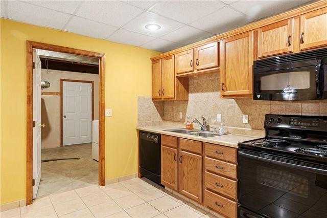 905 Susan Street, Kearney, MO 64060