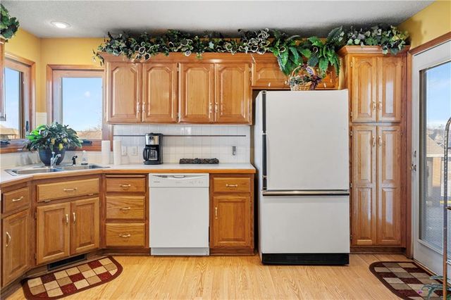 905 Susan Street, Kearney, MO 64060