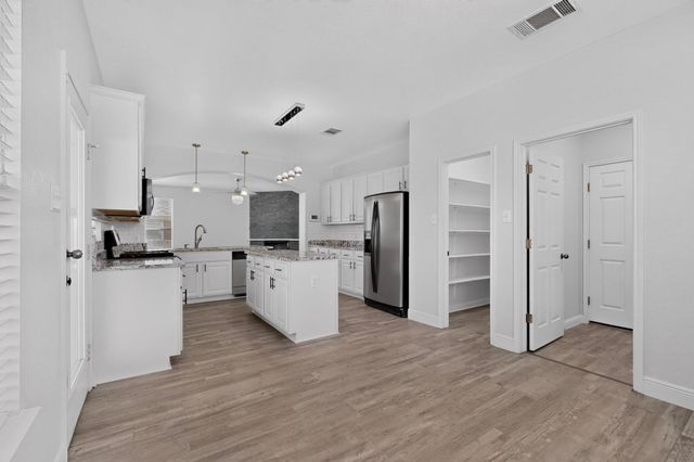 2500 National Park BLVD, Austin, TX 78747