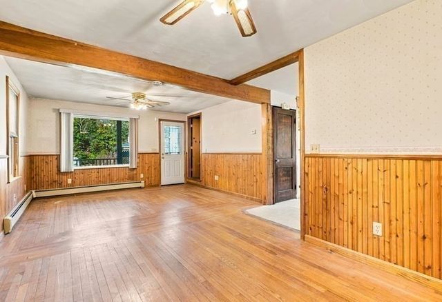23 Gertrude St, Uxbridge, MA 01569