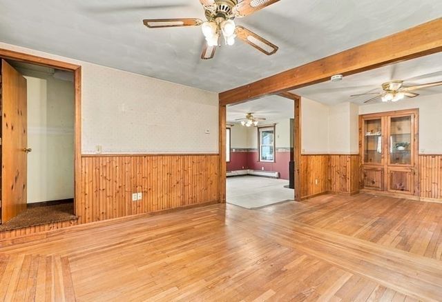 23 Gertrude St, Uxbridge, MA 01569