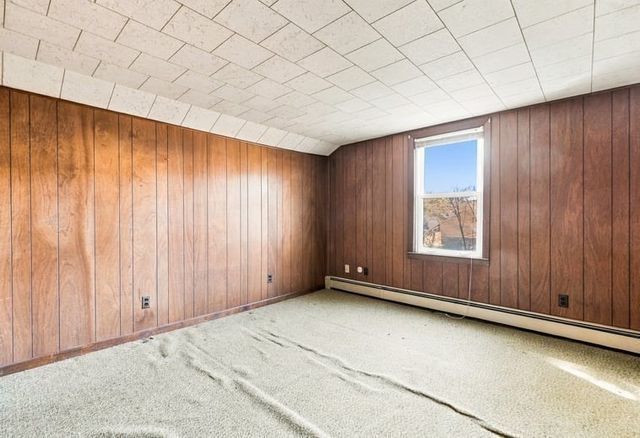23 Gertrude St, Uxbridge, MA 01569