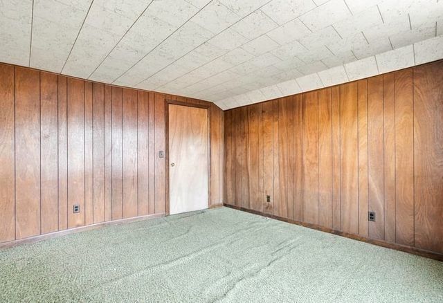 23 Gertrude St, Uxbridge, MA 01569