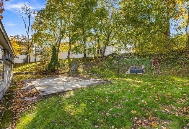 23 Gertrude St, Uxbridge, MA 01569