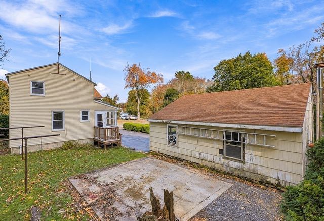 23 Gertrude St, Uxbridge, MA 01569