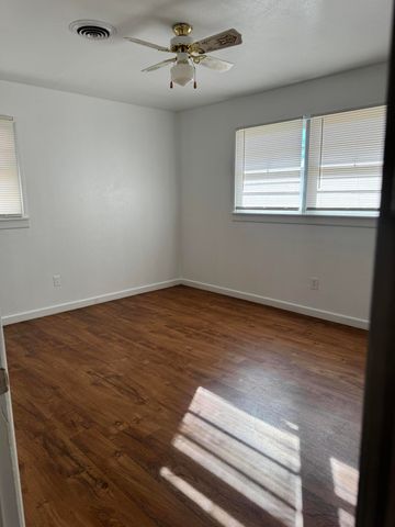 413 E Elm Street, Denver City, TX 79323