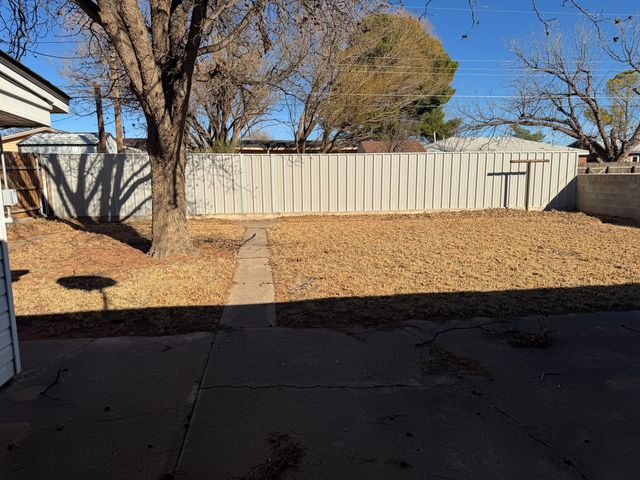 413 E Elm Street, Denver City, TX 79323