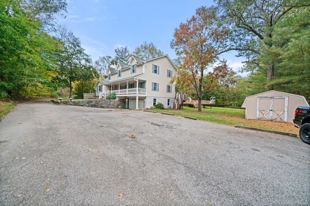 3 Seven Lakes Drive, Sloatsburg, NY 10974
