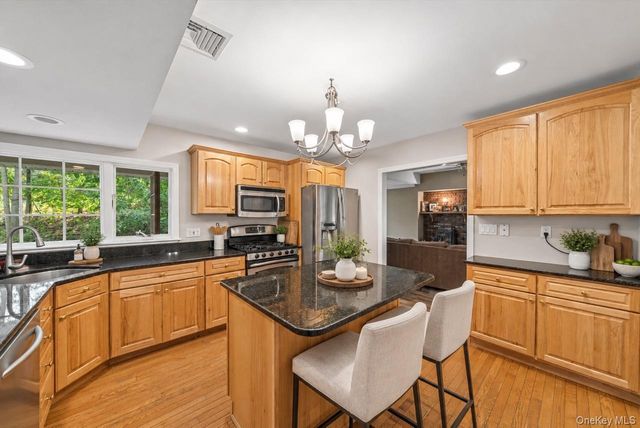 3 Seven Lakes Drive, Sloatsburg, NY 10974