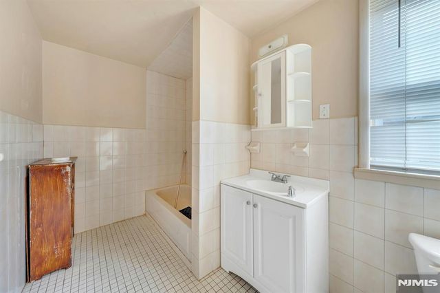 149 Union Street, Newark, NJ 07105