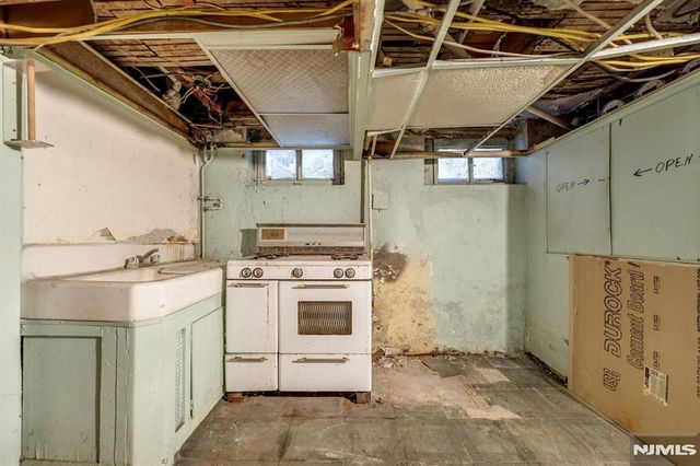 149 Union Street, Newark, NJ 07105