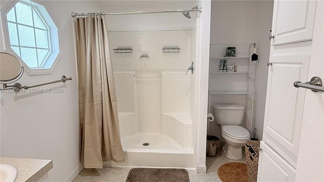 8631 SW 18th Place, Davie, FL 33324