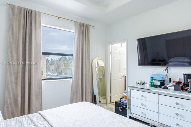 3223 SE 6th St, Homestead, FL 33033