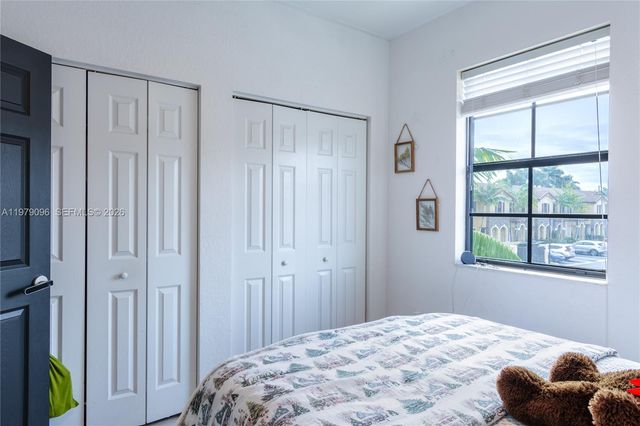 3223 SE 6th St, Homestead, FL 33033