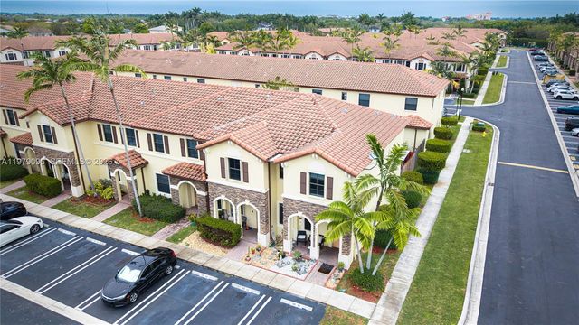 3223 SE 6th St, Homestead, FL 33033