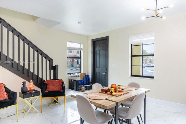 3223 SE 6th St, Homestead, FL 33033