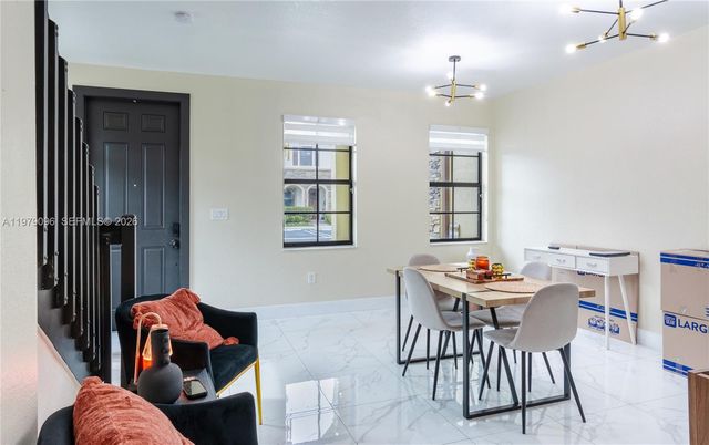 3223 SE 6th St, Homestead, FL 33033