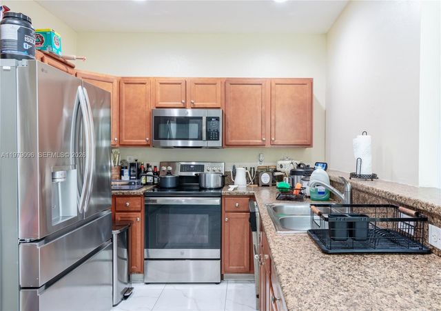 3223 SE 6th St, Homestead, FL 33033