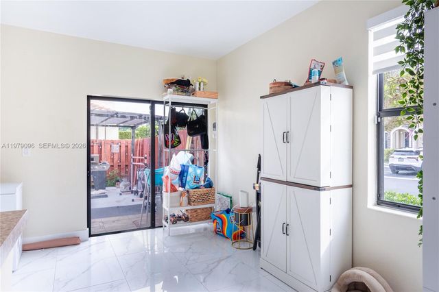 3223 SE 6th St, Homestead, FL 33033