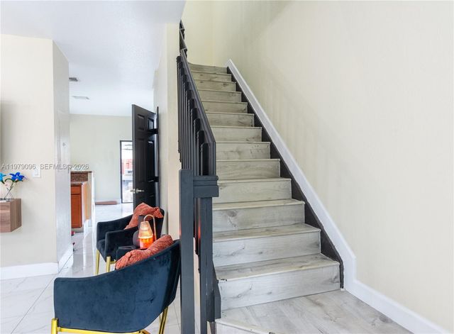 3223 SE 6th St, Homestead, FL 33033