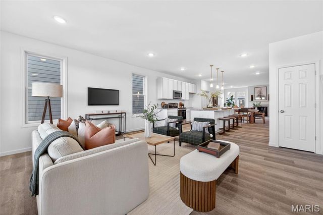 4212 Marais Temps Clair Drive, St Charles, MO 63301