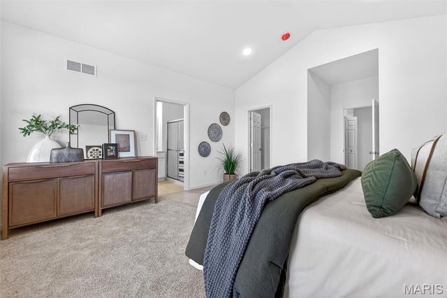 4212 Marais Temps Clair Drive, St Charles, MO 63301