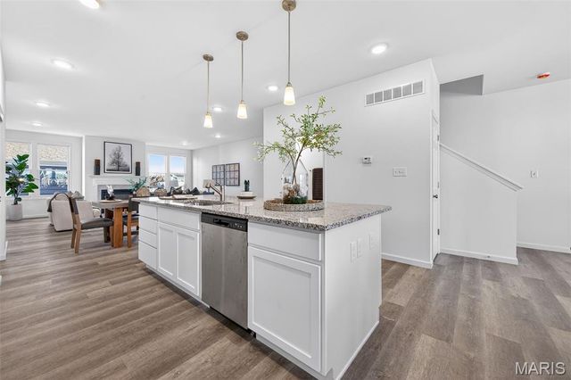 4212 Marais Temps Clair Drive, St Charles, MO 63301