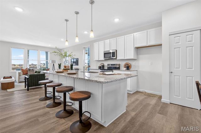 4212 Marais Temps Clair Drive, St Charles, MO 63301