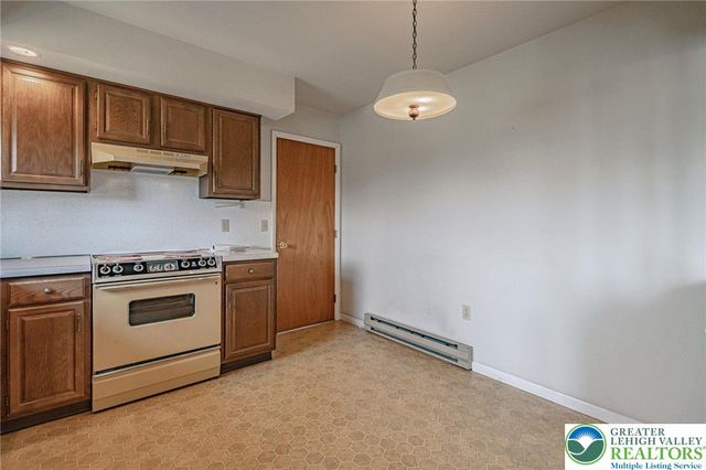 10108 Dietrich Road, Upper Macungie Twp, PA 18031