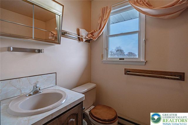 10108 Dietrich Road, Upper Macungie Twp, PA 18031