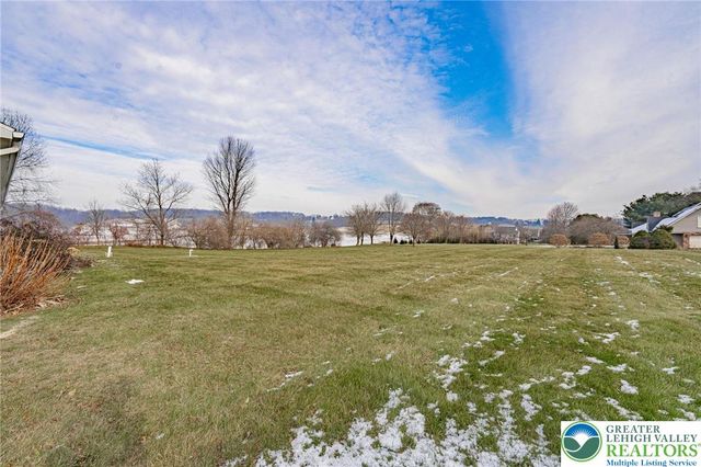 10108 Dietrich Road, Upper Macungie Twp, PA 18031