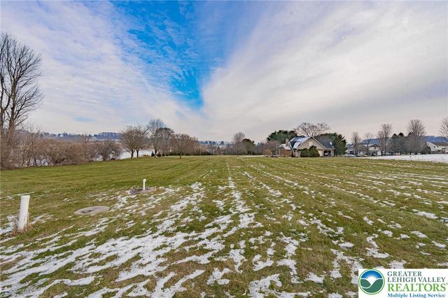 10108 Dietrich Road, Upper Macungie Twp, PA 18031