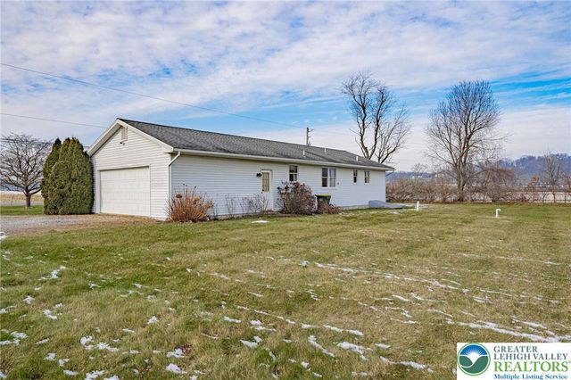 10108 Dietrich Road, Upper Macungie Twp, PA 18031