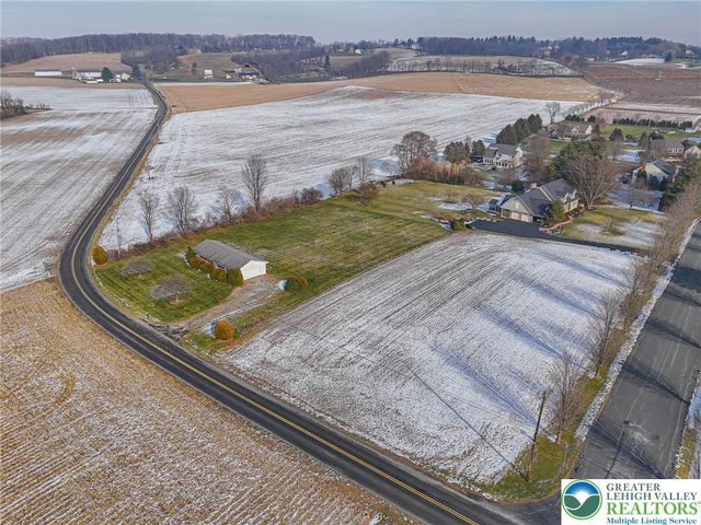 10108 Dietrich Road, Upper Macungie Twp, PA 18031