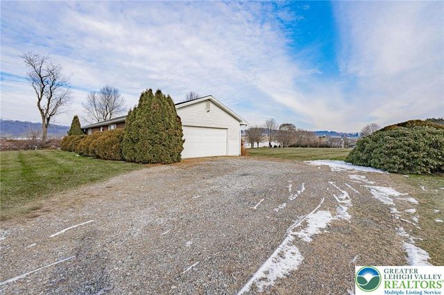 10108 Dietrich Road, Upper Macungie Twp, PA 18031