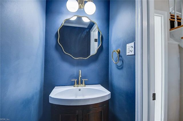 612 Queensgrove CRES, Virginia Beach, VA 23452