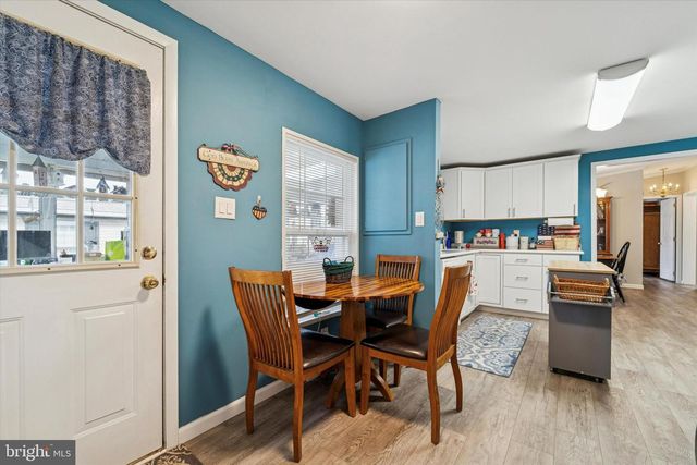 19 WILDBRIAR CT, Harleysville, PA 19438