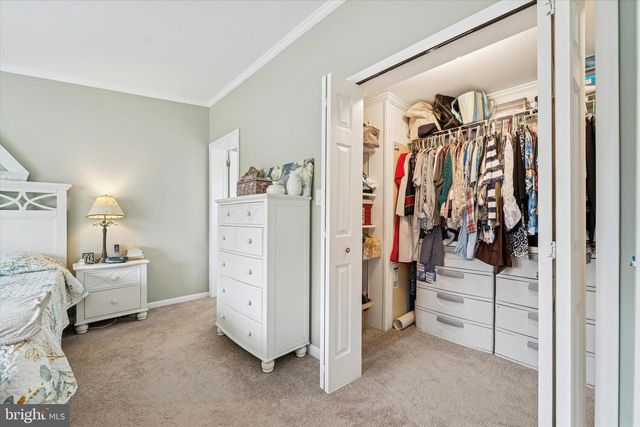 19 WILDBRIAR CT, Harleysville, PA 19438