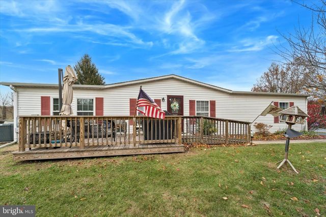 19 WILDBRIAR CT, Harleysville, PA 19438